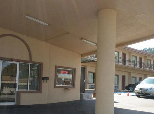 Economy Inn Hot Springs Exterior photo