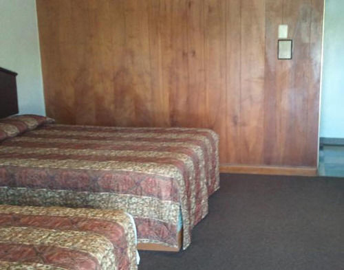Economy Inn Hot Springs Exterior photo